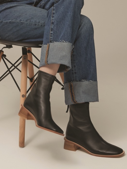 IS_191082BK Wood Ankle Boots	