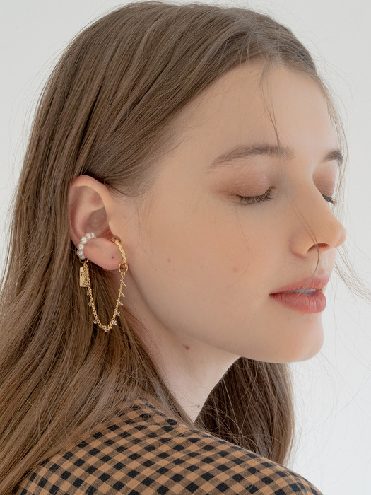Bold earcuff earrings