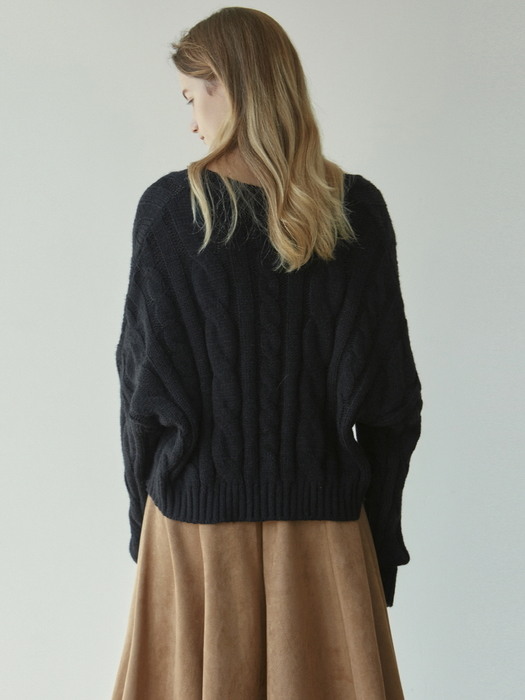 V LOOSE CABLE SWEATER_BLACK