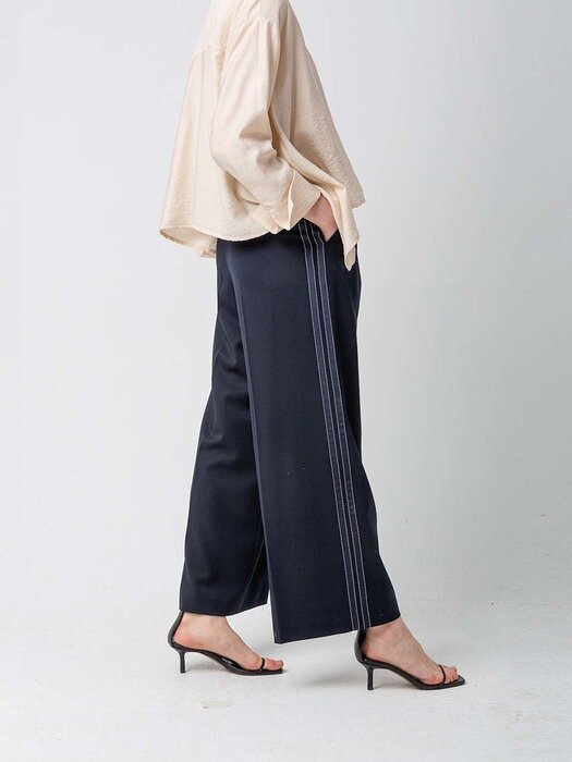 Side taping Wide Pants_NAVY