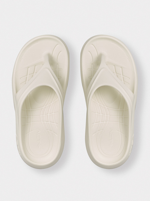 ALIGNPLUS™ FLIP FLOP CREAM WHITE