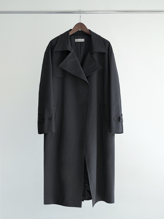 BUTTONLESS FLAP TRENCH COAT_BLACK