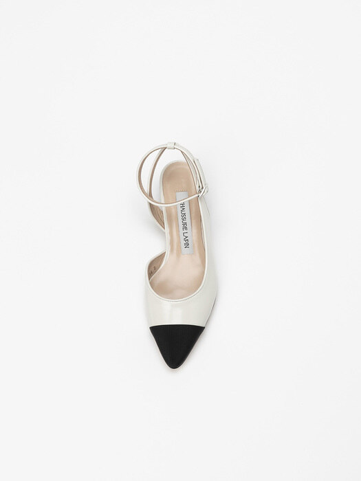 Banelia Strap Flat Shoes in Textured Ivory