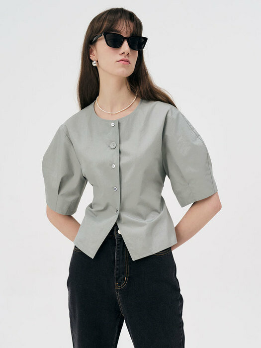 22 Summer_ Cement Green Volume Cropped Blouse