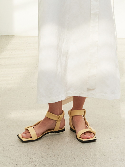 Jeanne Strap Sandals Leather Butter