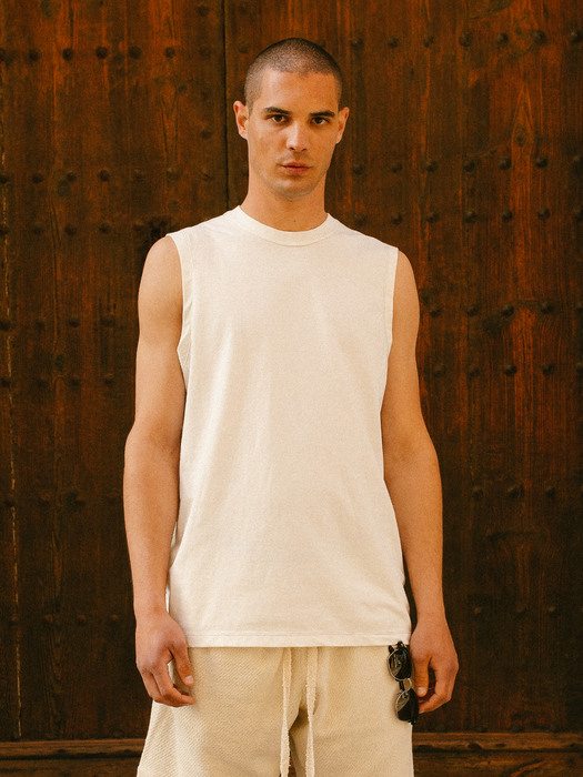  Sleeveless (Off White)