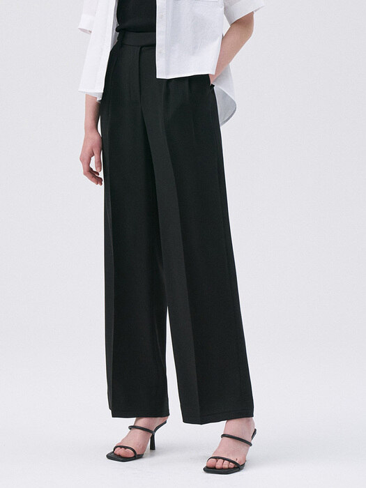 [단독]Summer Two Tuck Pants-Black