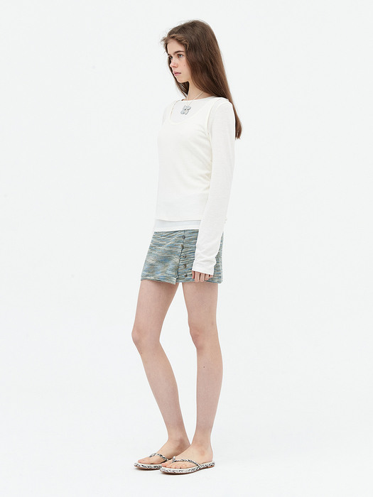 Layered sleeveless basic set. White