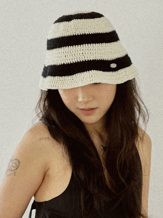 [단독]No.159 / Stripe Crochet Bucket Hat _ Black