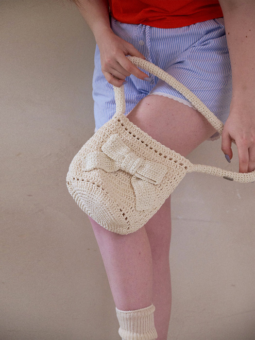 No.203 / Big Ribbon Crochet Bucket Bag _ Cream