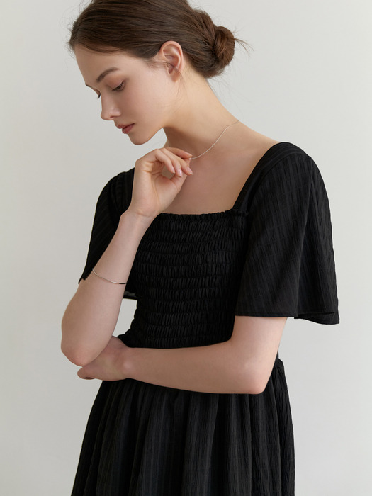 Apple tart dress (black)