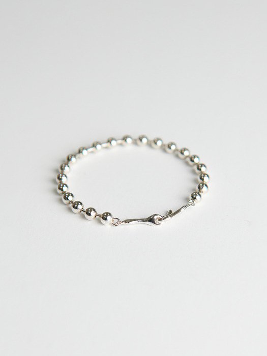 Fish hook ballchain Bracelet