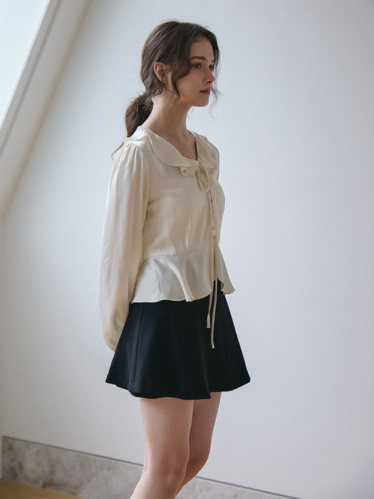 FLARE SATIN BLOUSE_CREAM