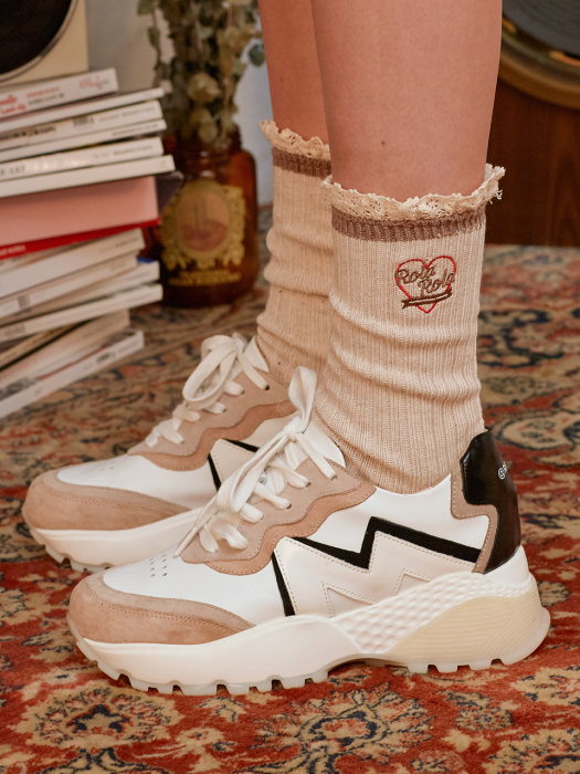 (SC-19512) COLOR BLOCK FRILL SOCKS IVORY