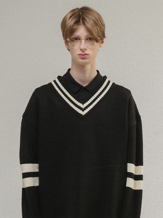 LINE V-NECK KNIT_BLACK