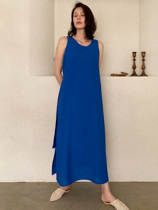 Sleeveless maxi dress blue