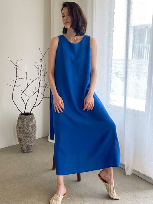 Sleeveless maxi dress blue