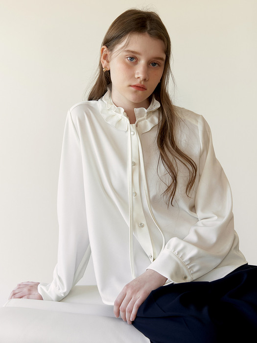 Noble Collar Blouse_Ivory