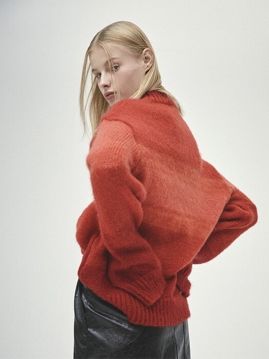 RED blushed mohair gradation knit (MT022)