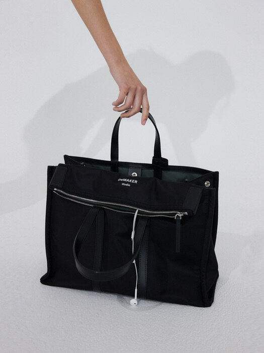 [UNISEX] Air vase Nylon bag_black (L,XL)