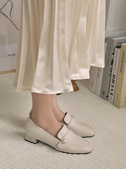 1390 Lupina Pearl Loafer-2color