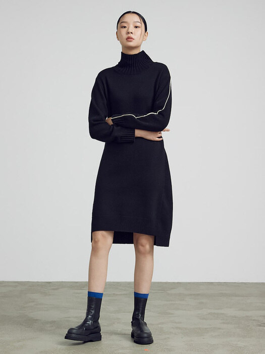 Line Point Knit Dress  Black (KE1X5UM035)