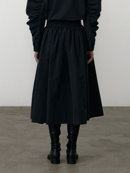 Volumed Shirring Skirt / Dark Navy