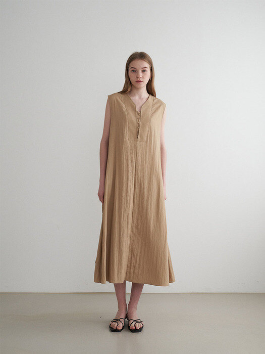 Two way sleeveless dress - beige