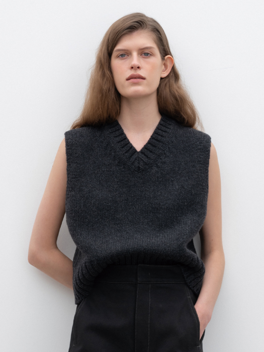 V neck Wool Vest_Charcoal