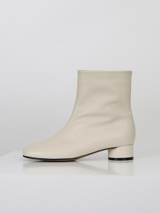 Egg Ankle Boots (2 color)