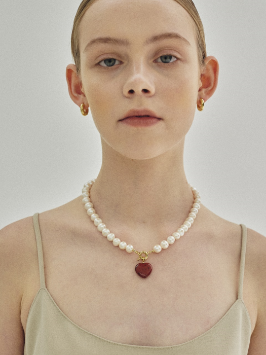 Vintage Heart Pendant drop Pearl Necklace