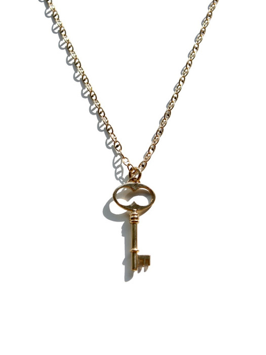 Old Hotel Key Necklace (gold)