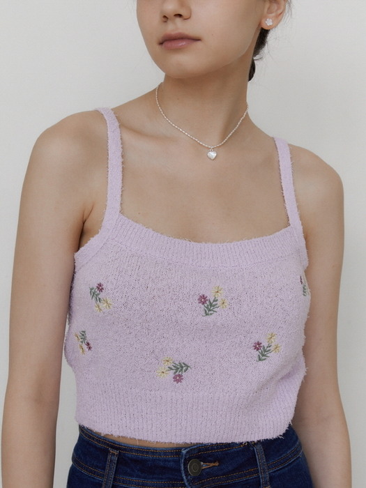 Floral Embroidery Cropped Knit Top