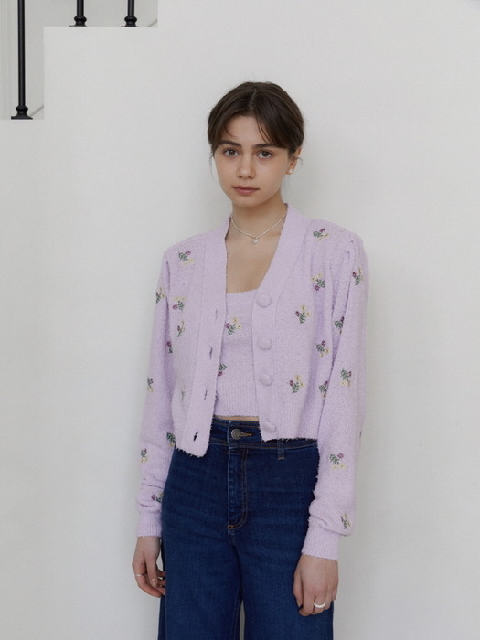Floral Embroidery Cropped Knit Top