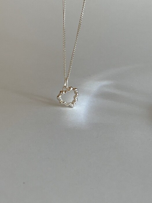 kink heart silver necklace
