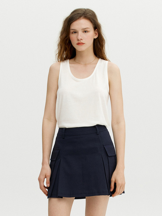 PANTHEON Basic sleeveless top (Ivory)