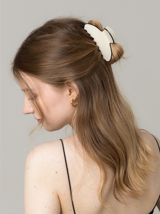 Ivory Lune Hair Claw