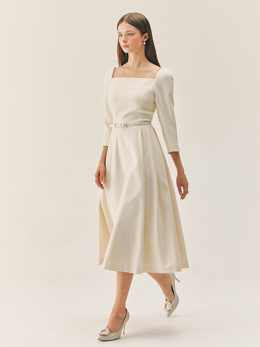 ALVIN Square neck flared long dress (Cream/Black)