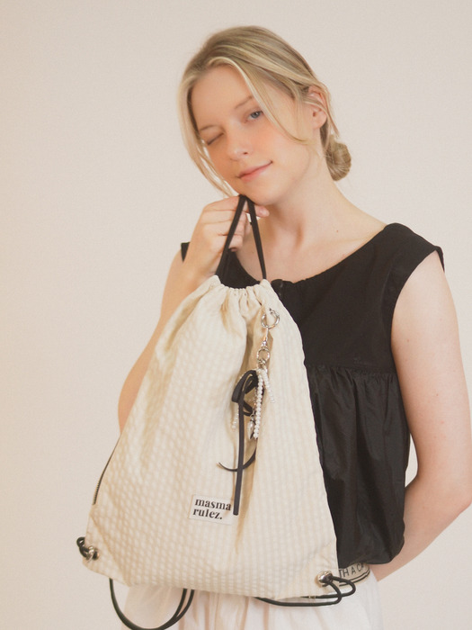 Gym sack string bag _ plaid check ivory