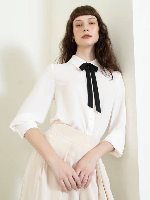 Feminine tie blouse - white