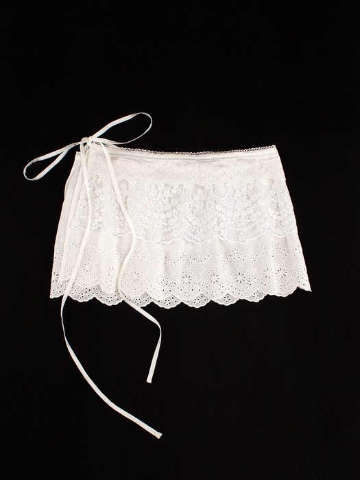 White Heidi Lace Mini Apron