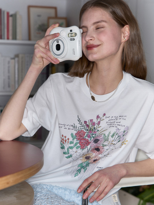 [논로컬 X 이하여백] Vase Hand Drawing T-shirt - White