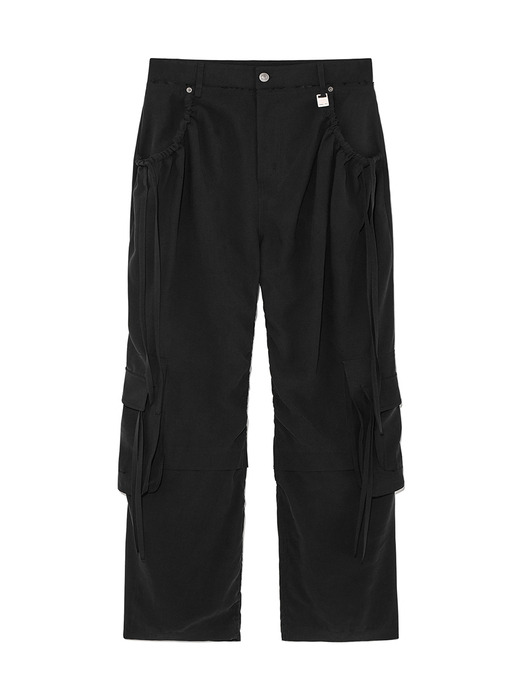 STRING POCKET WIDE CARGO PANTS IN BLACK - Image 2
