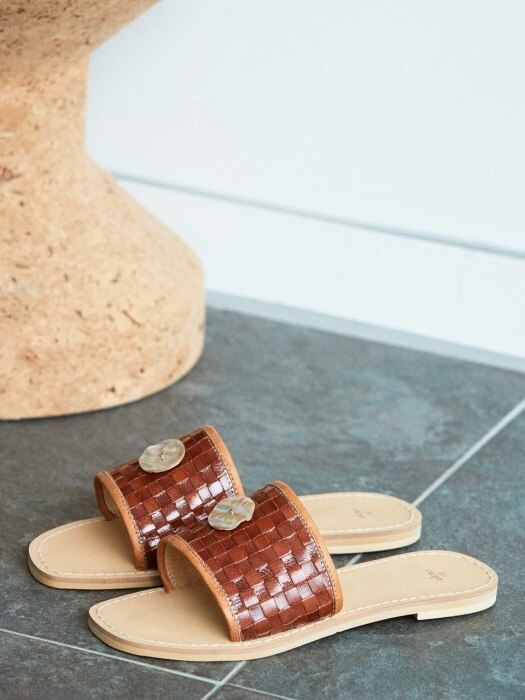 botton mesh leather slippers_brown