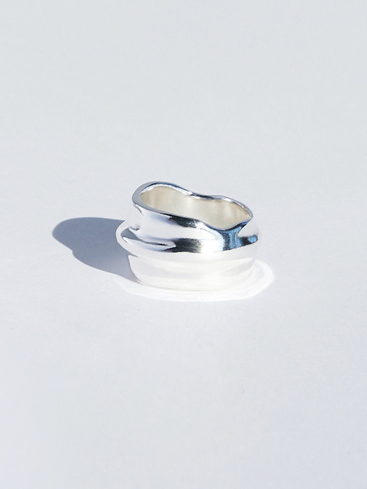 melted bold line ring