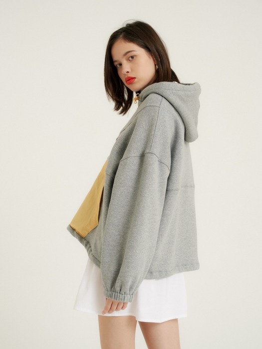 Oversized hooded pullover