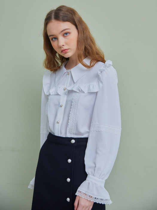 WHITE LACE BLOUSE