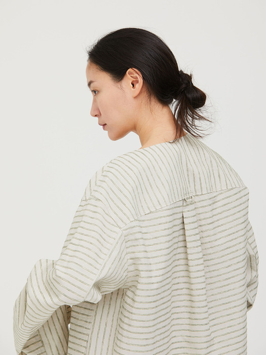 V-neck Stripe Shirts / Moss Grey