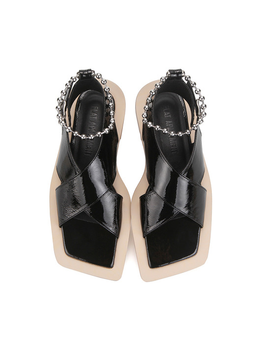 Wide square sole criss cross sandals (+ball chain anklets) | Glossy black