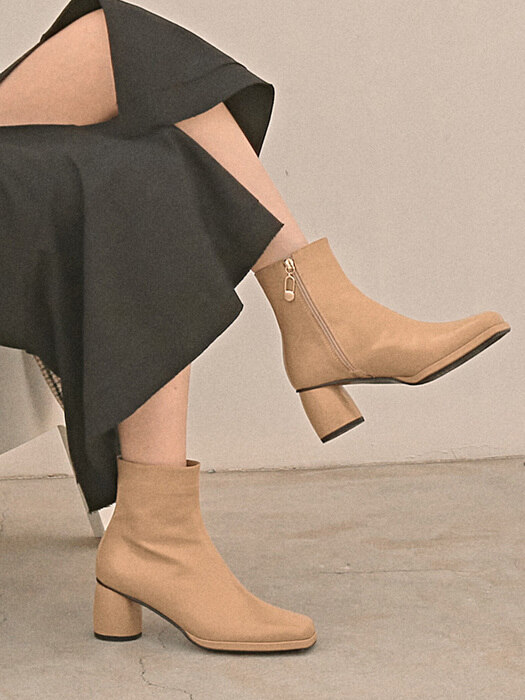 1554 Reni Ankle Boots-latte